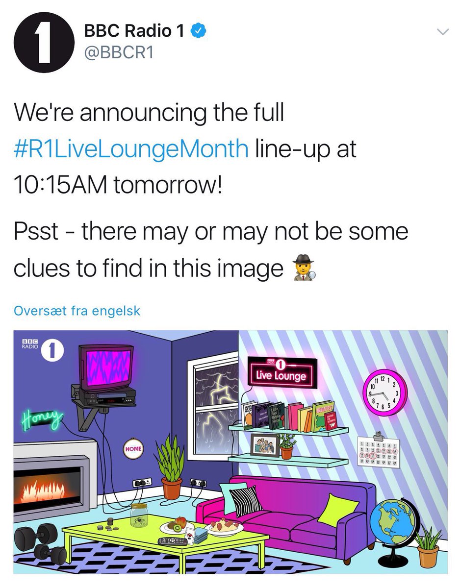 sheissouvenir's tweet photo. OMG guys there is a peach = FETISH🍑! DO YOU THINK SELENA WILL BE ANNOUNCED AND PERFORM?! #R1LiveLoungeMonth https://t.co/r06q0wcuYT