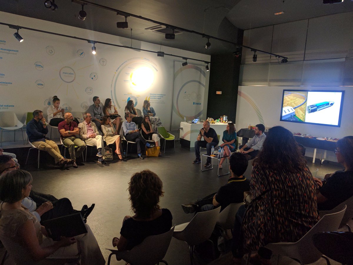 ignaciomartinez's tweet photo. Hablamos de los retos futuros de #Hyperloop en el encuentro #SpainHyperloopAgora @Ineco_es https://t.co/ys6IS3wDKj