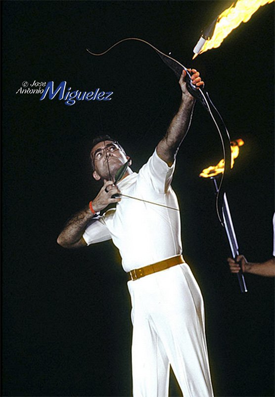 25 años de Barcelona92. Antonio Rebollo lanzando la flecha que encendió la Llama Olimpica. Mi foto para la historia.