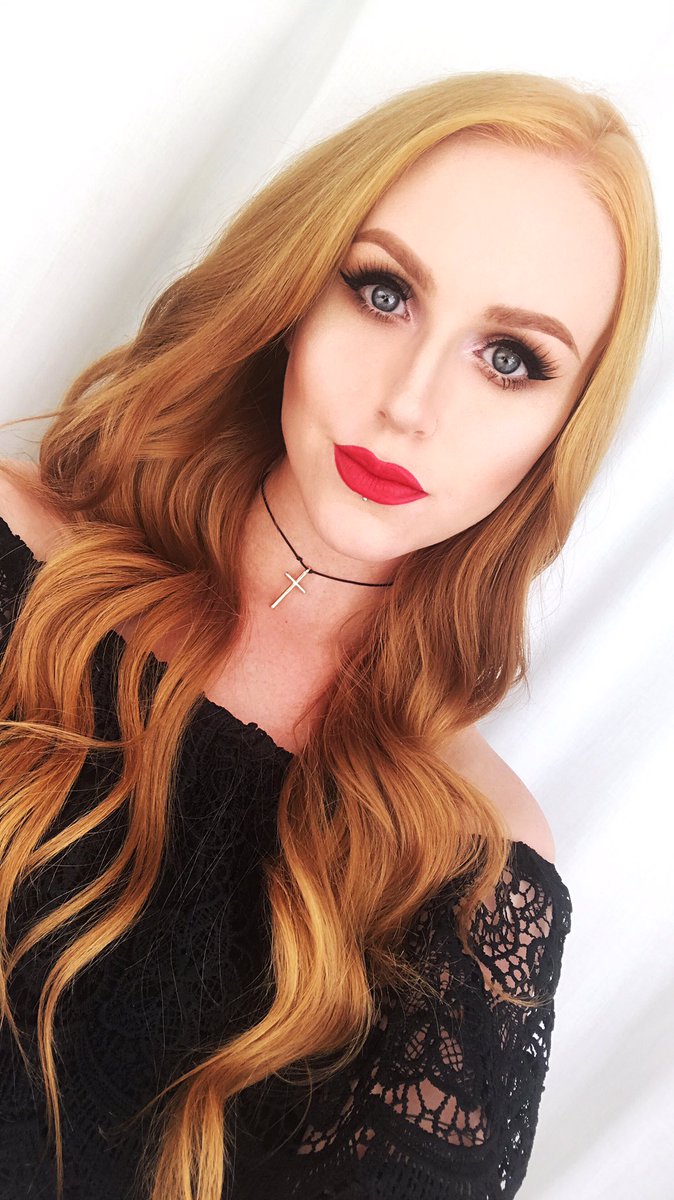NicKateMakeup's tweet photo. FOTD using the new @ABHcosmetics "SUBCULTURE" palette and matte lipstick in "RUBY" 💄also loving @WunderBrow 1-step brow gel so much 🙌🏼 #mua https://t.co/riNWCTQ6HN