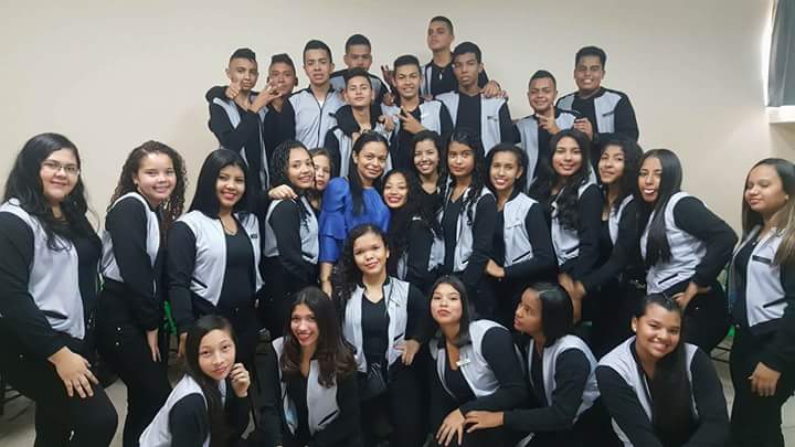 libardovasquez_'s tweet photo. Promo 2017 #sefex🎓🎓 https://t.co/teh9OT04lp