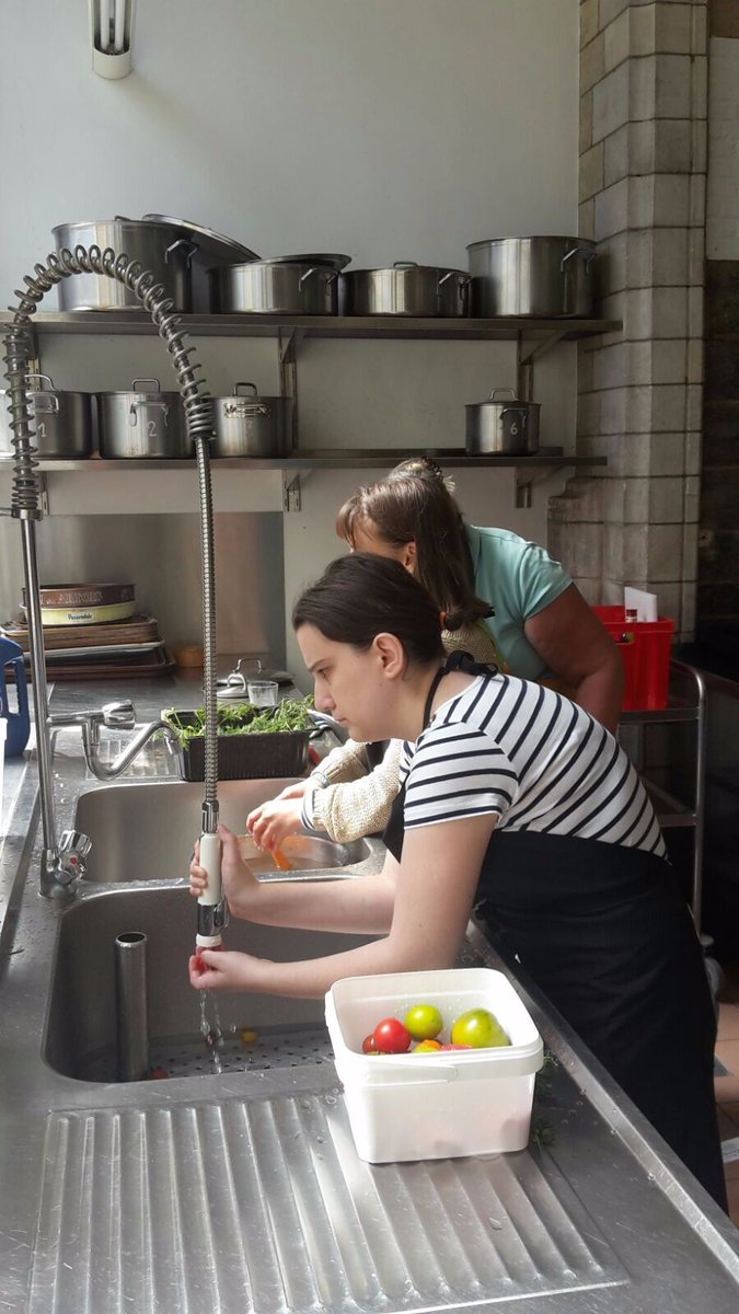 The Happy Coekers are teaching our participants to cook a delicious three course meal while also having fun of course! 🍴😋🙏🏼 #icc #workshops