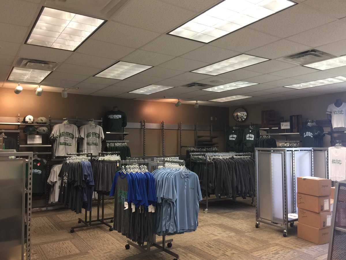 HigherEdCandC's tweet photo. LCS and @LSSCedu are gearing up for Fall #Dual #Enrollment Classes. #HigherEdPartnerships @Jarvis_Kathlene @TeamLakeLeaders https://t.co/HqZ8kog3GR