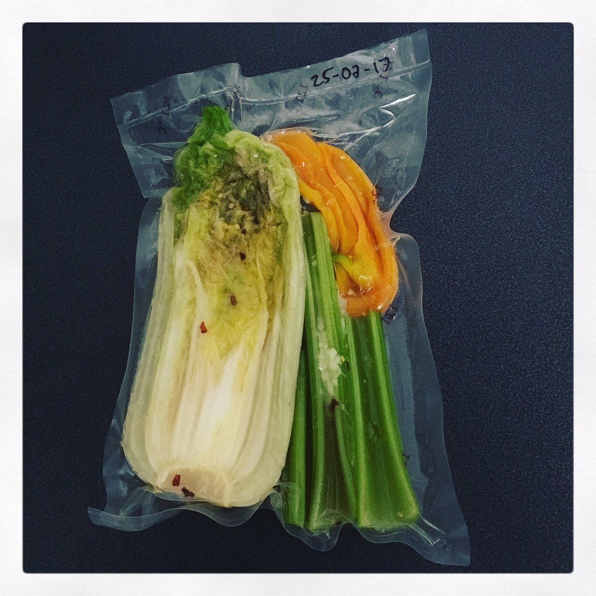 robert_verweij's tweet photo. We gaan weer fermenteren! Check de cursus met Meneer @Wateetons op https://t.co/Ko2Ofi8wdz. #overrot https://t.co/O24vcGcPCO