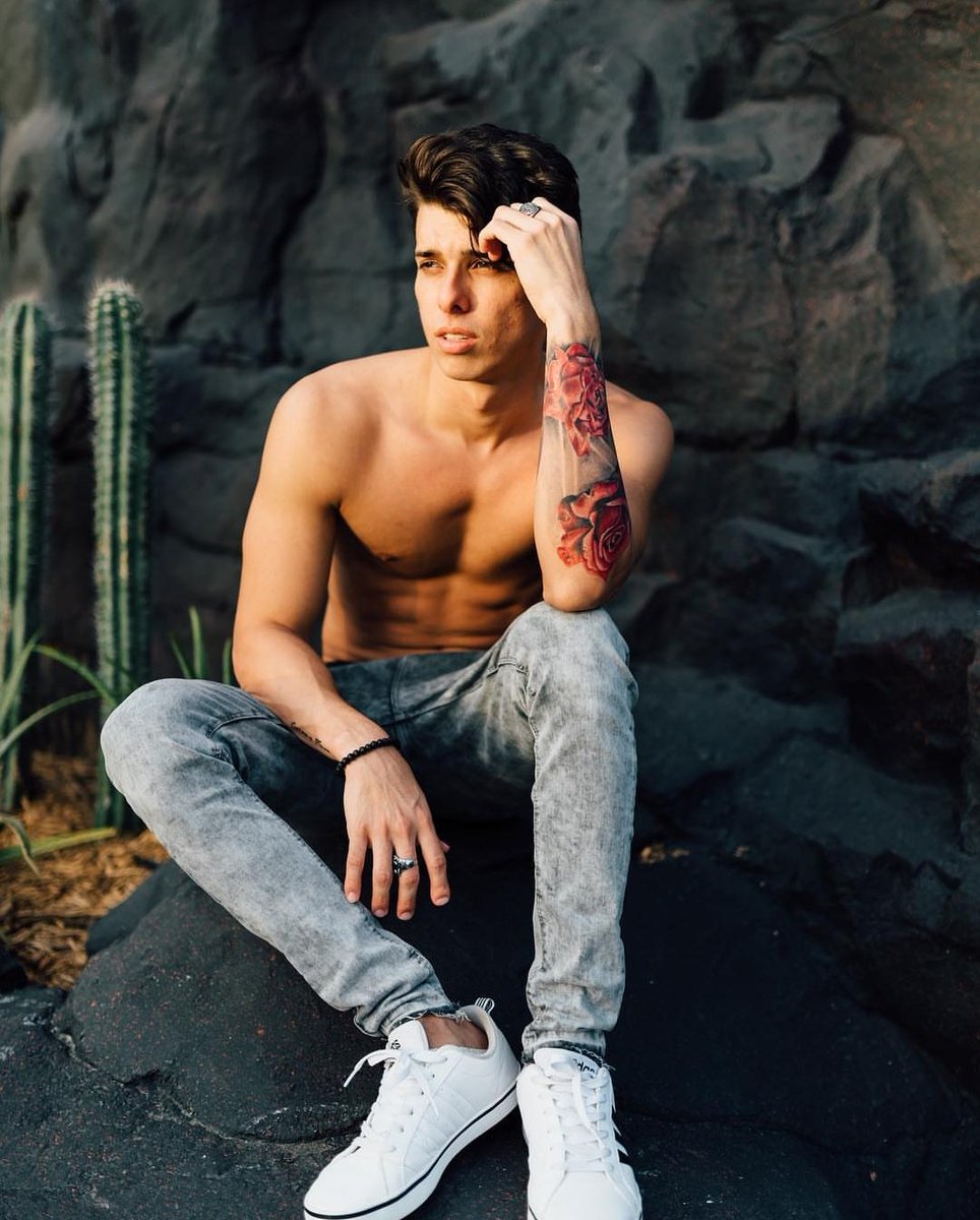 Neelsvisser13's tweet photo. Thinking about u😌 https://t.co/euQYnsqnib