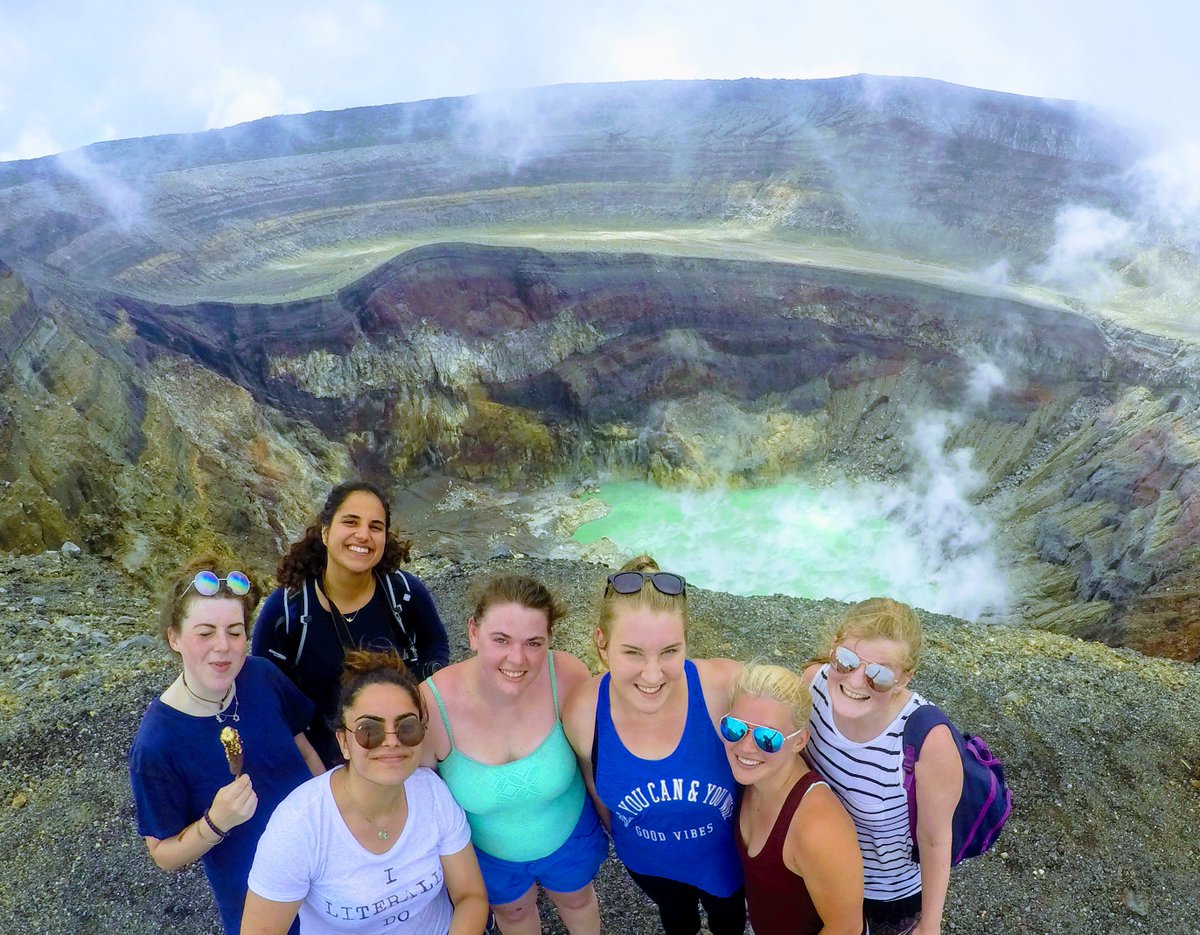 toursines's tweet photo. Otro Lindo Dia sobre el Volcan de Santa Ana #ElSalvador @MITURElSalvador  @DiarioTIMES @ElSalvadoReport  @salvadorenosene https://t.co/0O2eVBK9NL