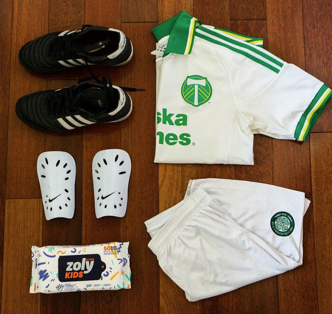 zoly_products's tweet photo. Winning โ๏ธ #babywipes #toiletwipes #wetwipes #soccer https://t.co/wXgV6zyMSS https://t.co/fqi2run1Md