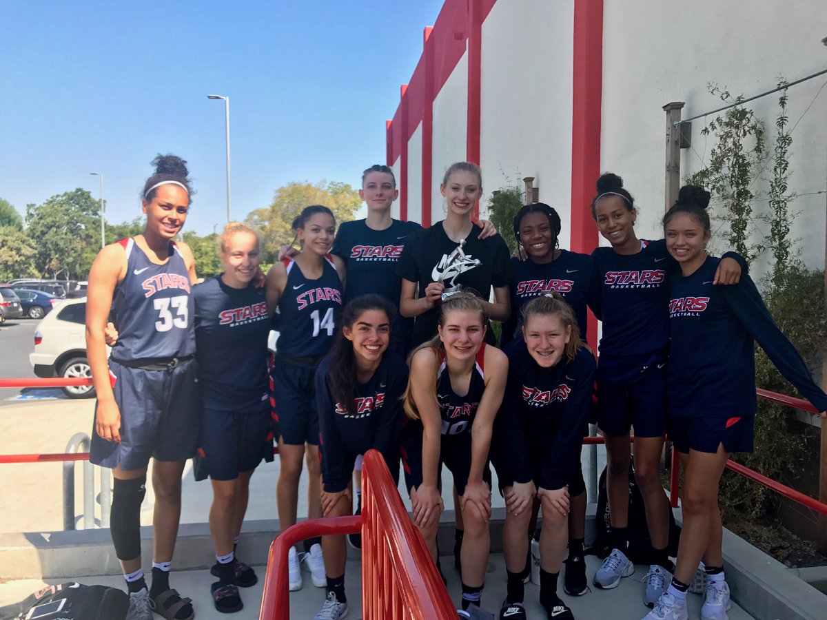 NWSelect's tweet photo. 17U Black wins the Championship in the Golden Gate Bracket of the EOT Ultimate Challenge!!!
#nwstars #onetwostars #eotUltimateChallenge https://t.co/5U6Hp7LOMt