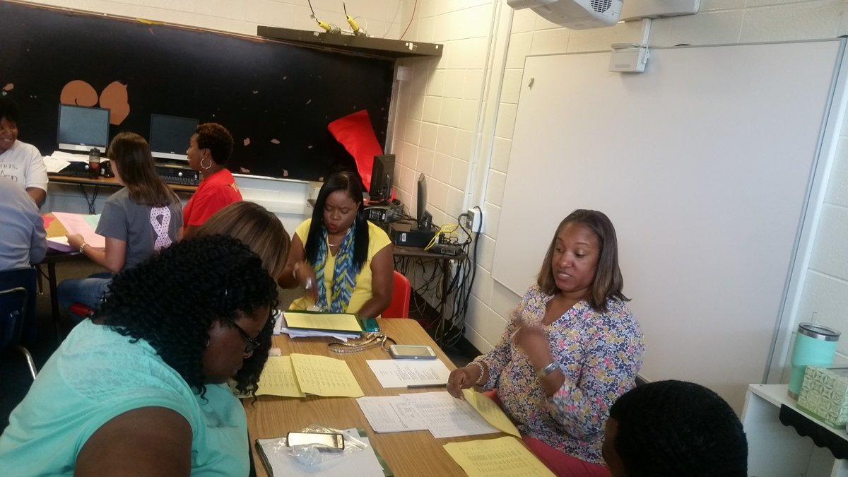 KHardy228's tweet photo. @sims_ivyleague. ....Pre-planning with TAG, SWD & ESOL!!! #communication #collaboration https://t.co/5C6HEgsOSK