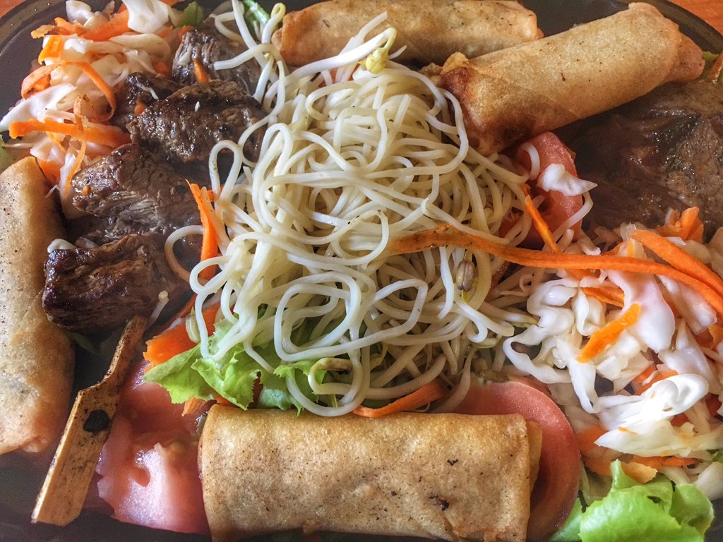 IG_MARTINIQUE's tweet photo. Adresse cosy et #lowbuget ! #LeTopinambour #Martinique #food https://t.co/ysG8bibJwK