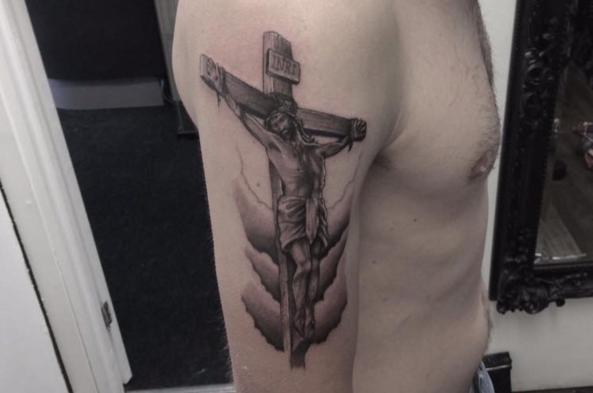 V1inkWoking's tweet photo. Jesus piece done by V1's Jake Wadman Using @KillerInkTattoo supplies #art #artist #v1ink #tattoo #tattoos #tattooed #tattoostudio #tattooist https://t.co/shNQxpB3QY