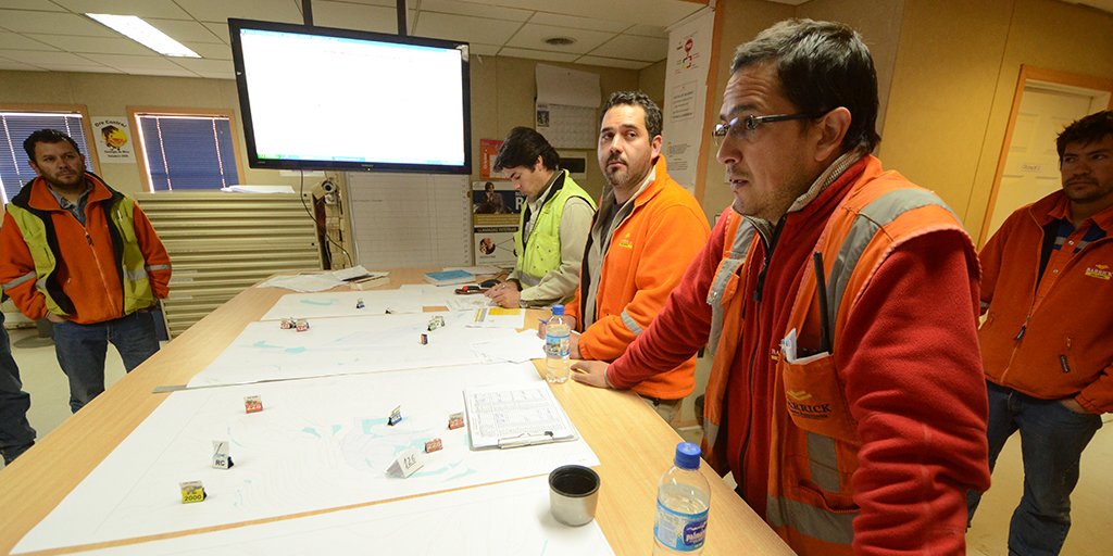 Constantemente buscamos renovar y mejorar #Veladero para poder lograrlo nuestras tecnologías y equipo de trabajo son esenciales