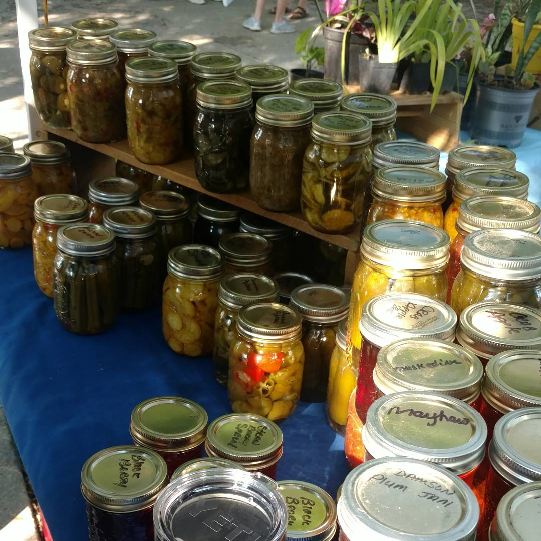 HburgMarket's tweet image. Vendor of the Week: Faye and Gary Danielson.They sells all different kinds of things like cookies, jams, salsa, pickles, live plants, &amp;amp; more