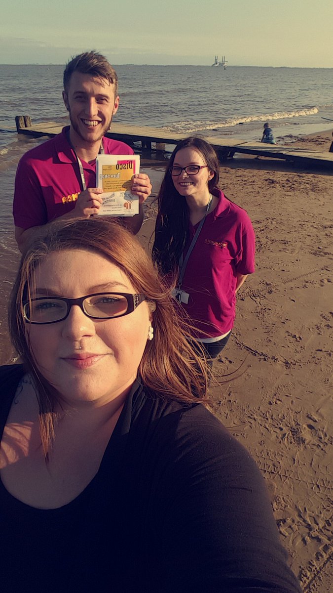 Doing some promoting of <a href="/YMCAHumber/">YMCA Humber</a> North Cleethorpes Youth club. If you see us grab a leaflet! Now open through the school holidays!