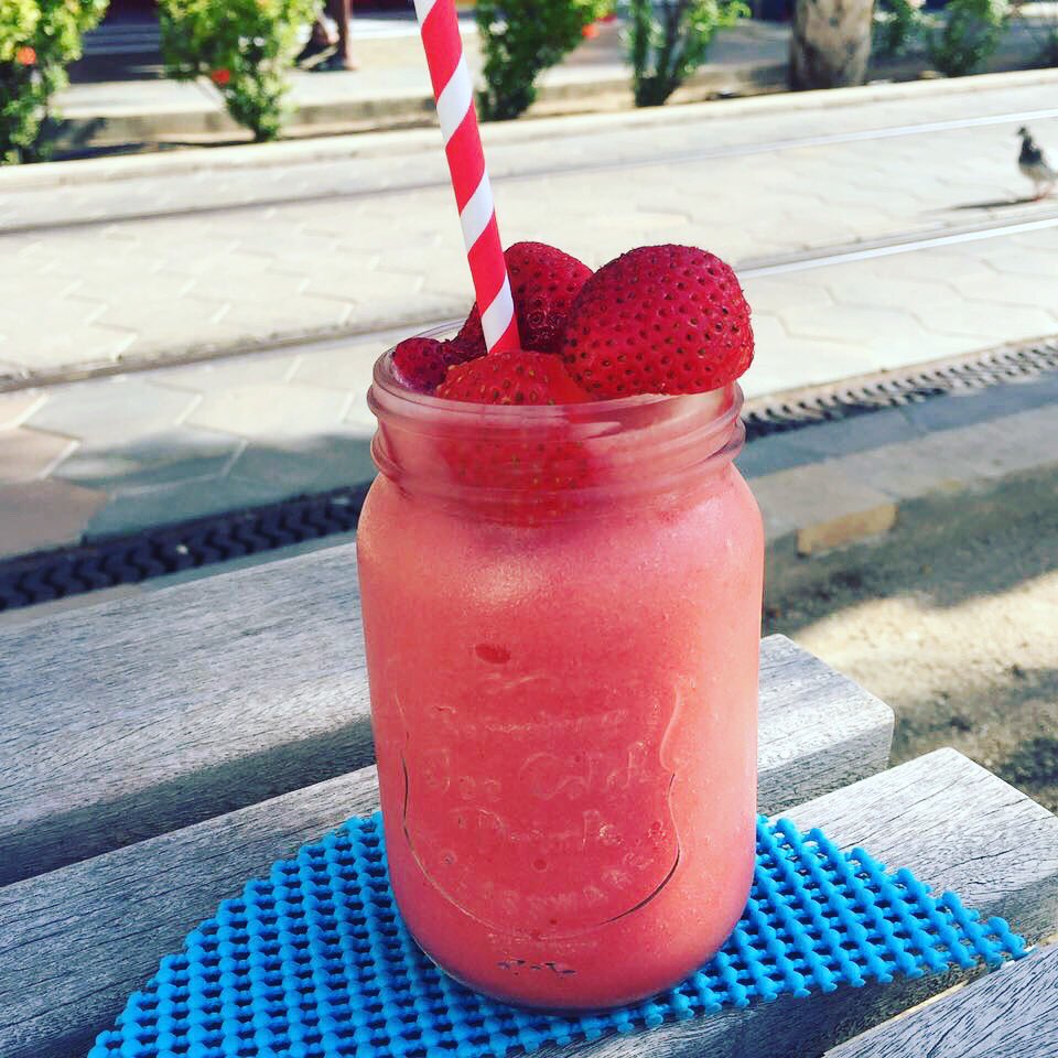 Strawberry smoothies❤️❤️❤️ 
#thepastechihouse #tph #strawberries #aruba #discoveraruba #arubaonehappyisland