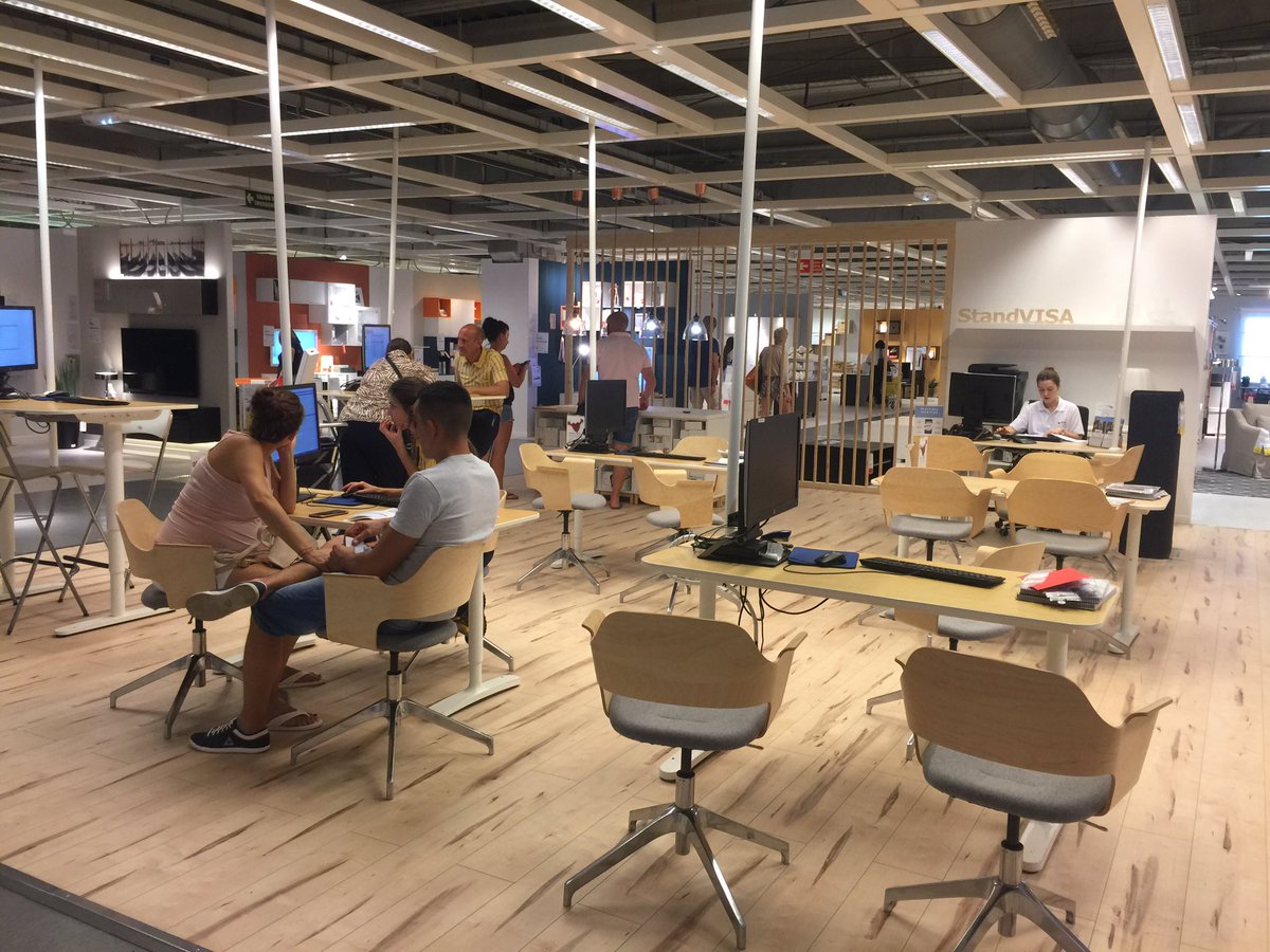 yennyo's tweet photo. IKEA Malaga gives sitting service to plan your kitchen, in Oslo there are barely chairs because people do it at home https://t.co/GCGtf0Jy83