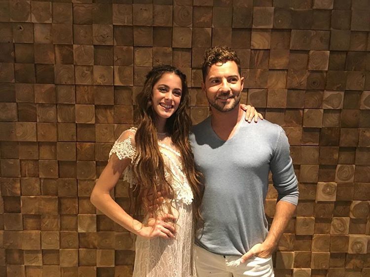 bisbalpress's tweet photo. Parecidas pero no iguales! @davidbisbal &amp; @tinistoessel https://t.co/4yGiT4u3BP