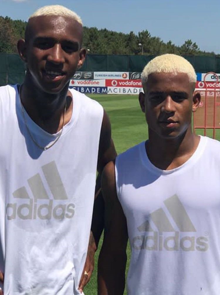 DFme_EuXcAAFAS4.jpg