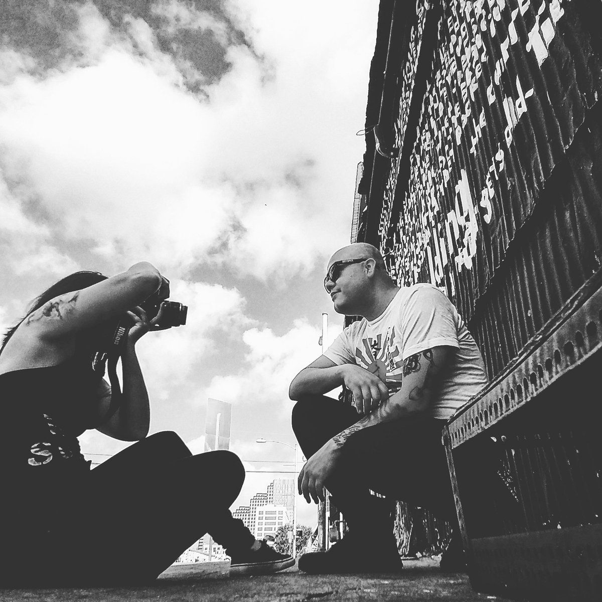 chelseadm1's tweet photo. Awesome #photoshoot today with #marcalan today #atxphotographer #bandpromos #atxmusic #atxbands #bandsinaustin let me shoot yall 😍😎🤗📷🤘 https://t.co/pts3GLyRG0