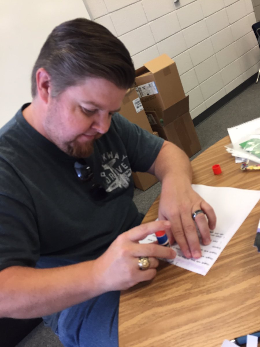 StephanieManry's tweet photo. Good job, @MrRConner  #C2L2017 https://t.co/13assVon2e