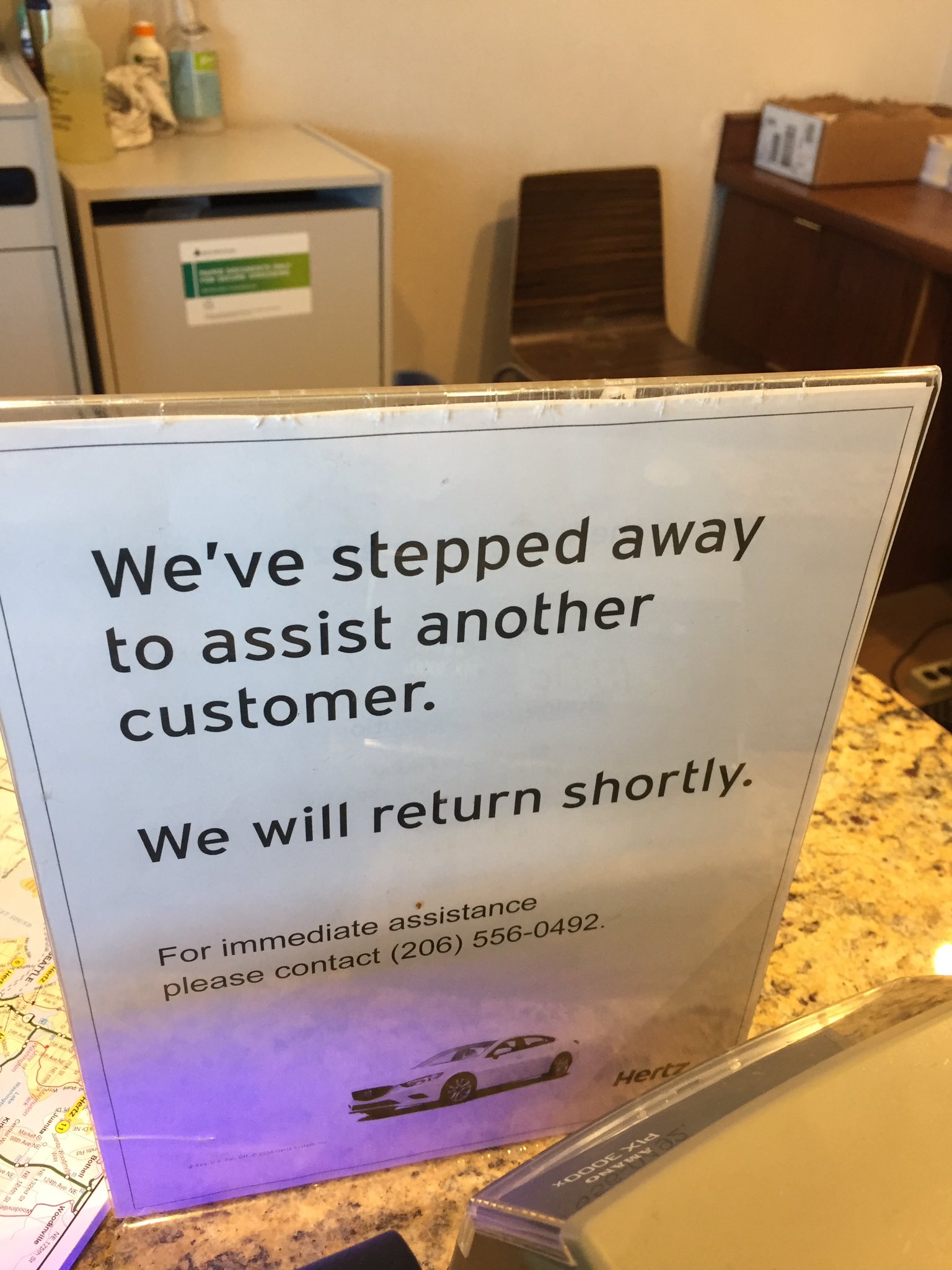 Darrell Eng on Twitter ".Hertz waited 35 min at unattended desk at