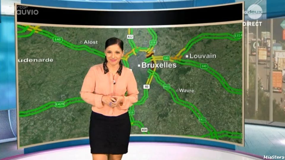 lesfillesdelatv's tweet photo. #JusteATemps avec l'excellente journaliste @VHilssone ce mardi 25 juillet 2017 sur #LaDeux ! @LesMisSters &amp; @Mcom27 
https://t.co/46VfRwSv1L https://t.co/0XN6IS9VIB