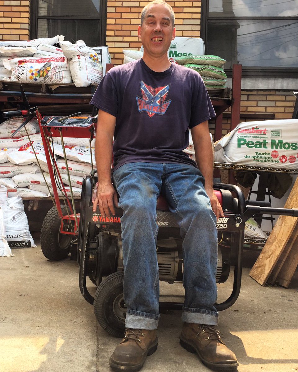 kyhardware's tweet photo. 🎸In our second installment of #facesofhighlandshardware, we profile our mechanic, Brian Allen https://t.co/SXiAszEzSW 🎸 #keeplouisvilleweird https://t.co/9xOqY8wiSf