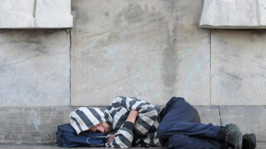GuildfordAction's tweet photo. We are in desperate need of #sleepingbags for our #roughsleepers. Please #support us in #helpingthehomless and #donate if you can. #RT https://t.co/vLpbRn3ILk