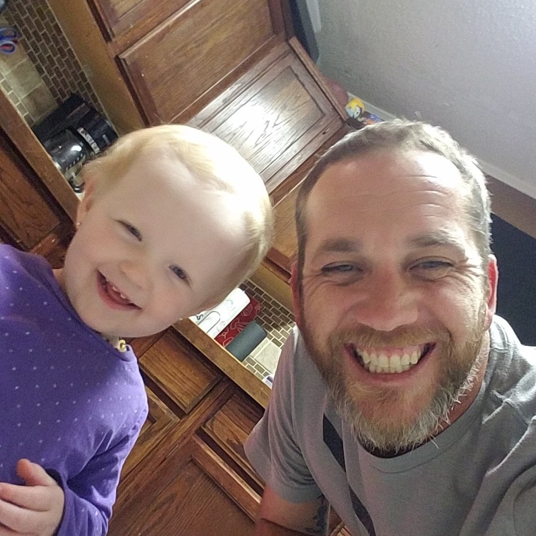 LipetzkyJ's tweet photo. Rainy day selfie... #selfie #dadlife #rainday https://t.co/pRQU73DtLL