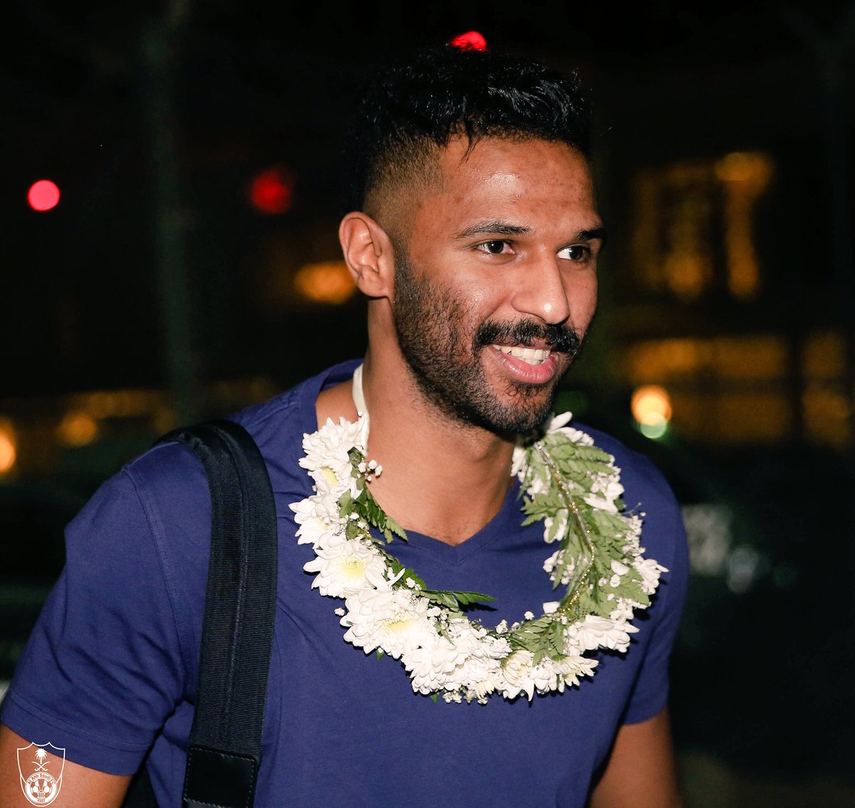 ALAHLI_FC's tweet photo. صور من وصول اللاعب #محمد_العويس لصالة الطيران الخاص بمطار الملك عبدالعزيز الدولي بجدة.
#الاهلي
#الملكي https://t.co/9sr8cyLsWN