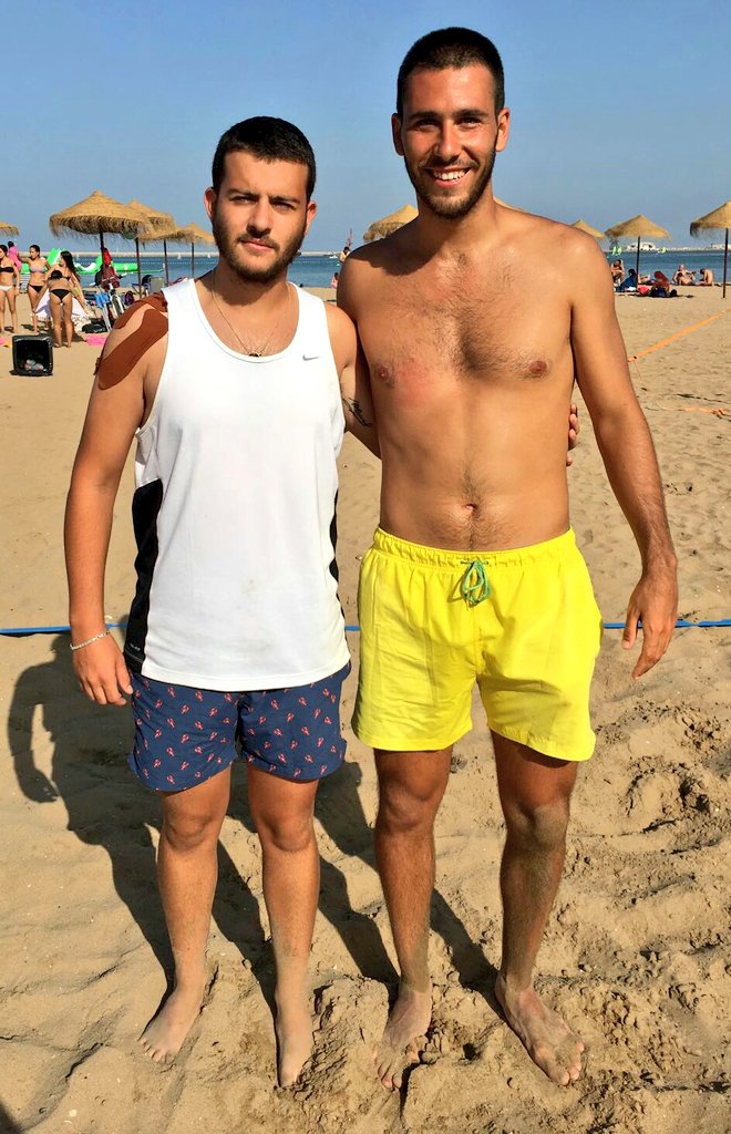 TenisMelilla's tweet photo. @AnaTorresGuti y @JavierMizzi13  campeones en categoría individual del Campeonato Territorial de #Melilla https://t.co/gnKh30MYOz