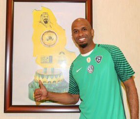 kh_mg15's tweet photo. من تتوقع افضل حارس الموسم القادم ؟
 #محمد_العويس #الاهلي = رتويت
#علي_الحبسي #الهلال = اعجاب 
صاحب الطلب @khalaf0175 
"متابعه 💙💚" https://t.co/4lWNuCmkWO