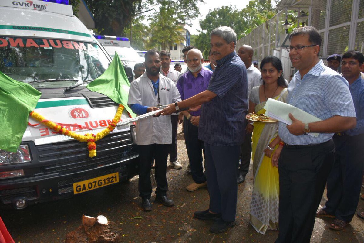 visrane's tweet photo. Special moments launching of the new fleet of #108 Ambulances at the hands of the chief minister Shri @manoharparrikar today morning. https://t.co/98okWCOpEP