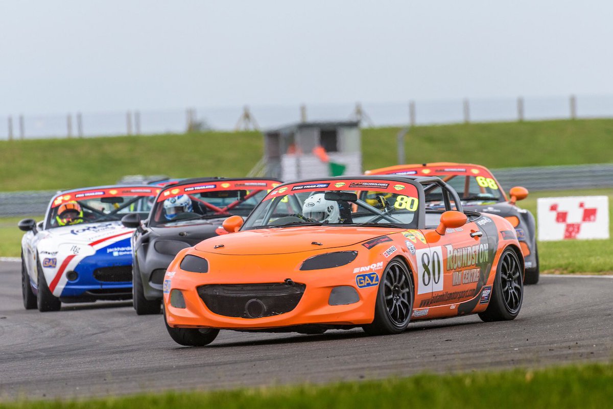 AidanHills8's tweet photo. Here's a few of my favourite pictures from the last round at Snetterton #AH80 https://t.co/NtbMpIhzaJ