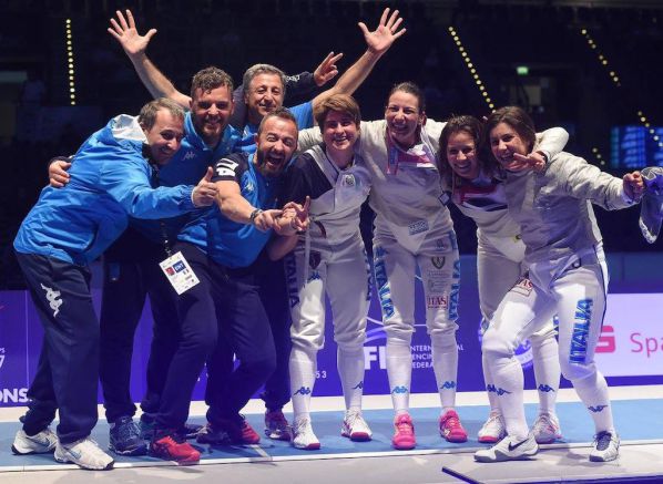 FabioCamillacci's tweet photo. #scherma a #Lipsia2017 #oro #Azzurre #sciabola. #MondialidiNuoto #Bronzo per la #Quadarella. #Pellegrini in finale https://t.co/fLLQOBhNBq https://t.co/yi9ku12Pz3