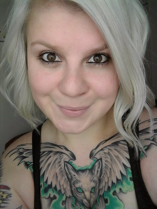 Oh hey. I'm a blonde now. https://t.co/olDtJ7tlhs<a href="/tag/retweet"class="tags"><span>#retweet</span></a>