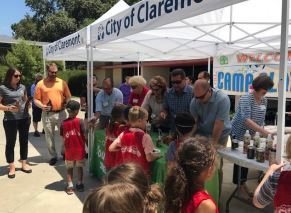 Camp Claremont Brought Ice Cream! claremontproud.com/2017/07/camp-c…