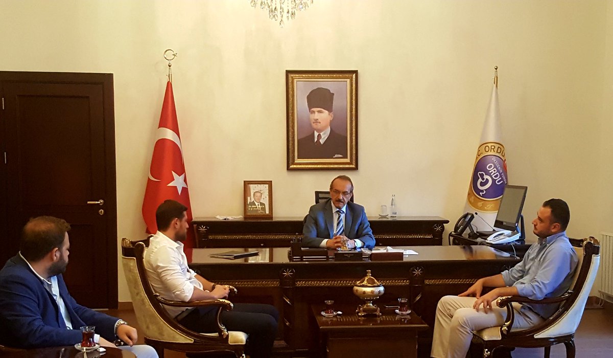 oggdernegi's tweet photo. Ordu Valimiz sayın Seddar YAVUZ' u makamında
hayırlı olsun ziyaretinde bulunduk..
#OGGD #ORDU #YÖNETIM #ZİYARET #ORDUVALİLİĞİ https://t.co/Neol4c92Yp