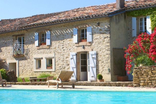 Living France tweet media