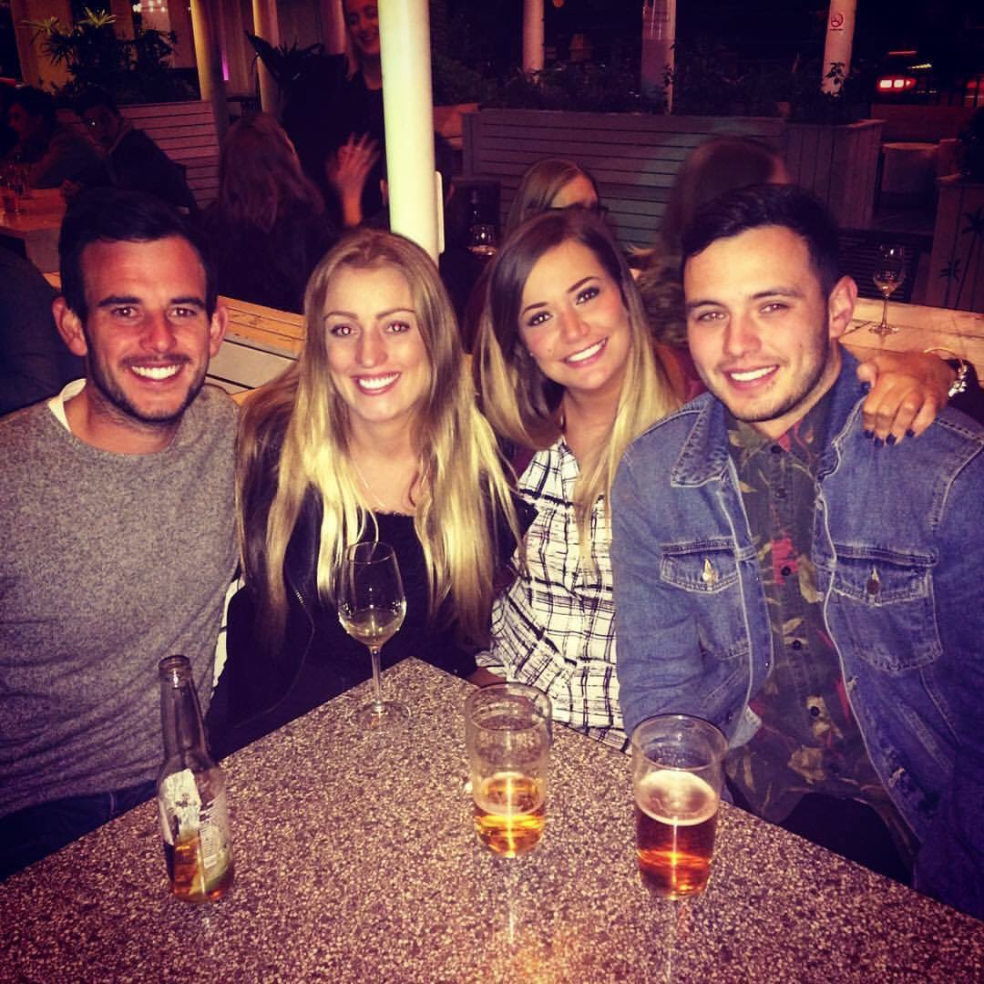 RonnieLeeMac's tweet photo. Sydney double dates โ๐ฝ๐ #CoogeeBay #SydneyWinter https://t.co/BSUwboBgra