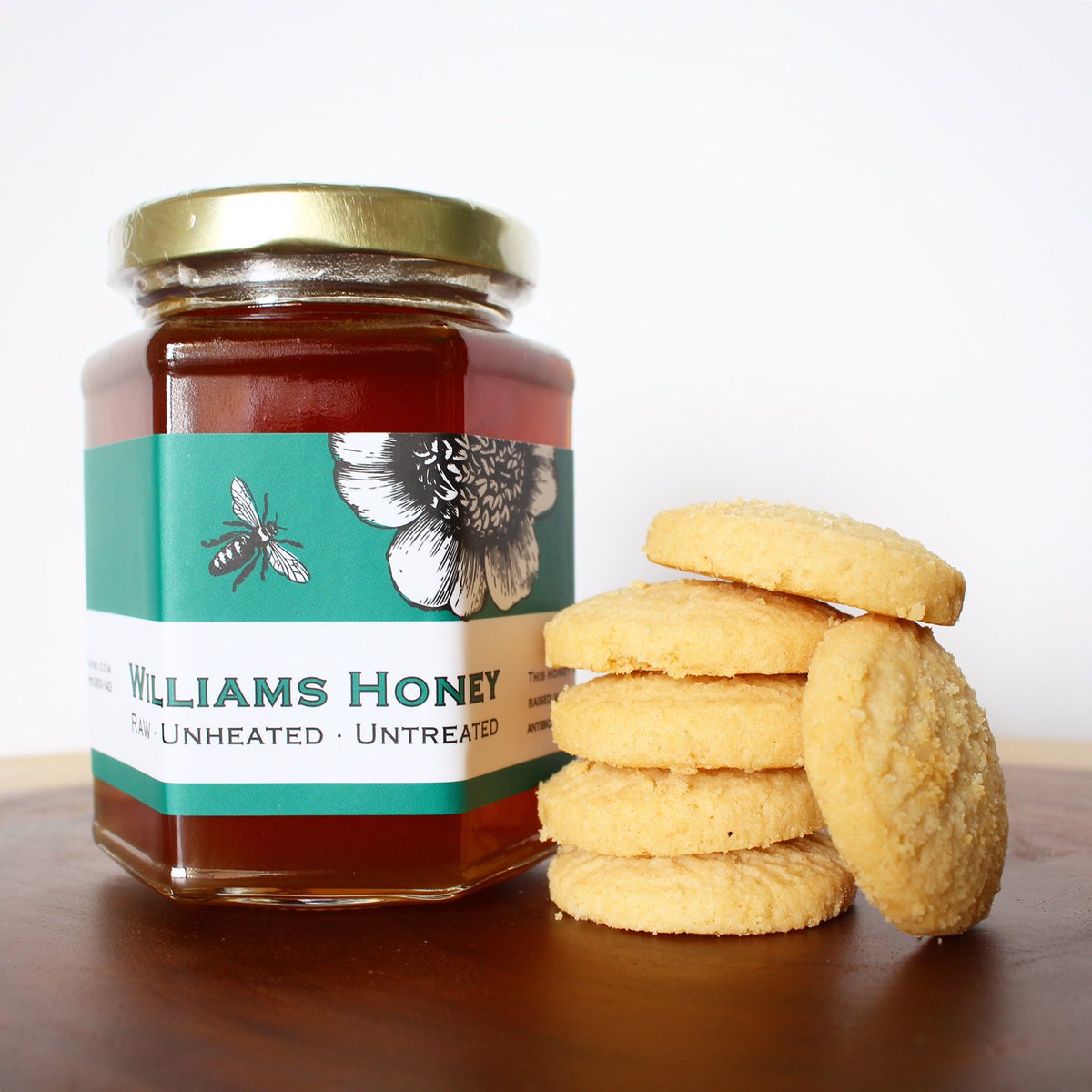 A hint of honey 🍯 makes the Summer that much sweeter. Our local honey gifts are some of our best sellers!