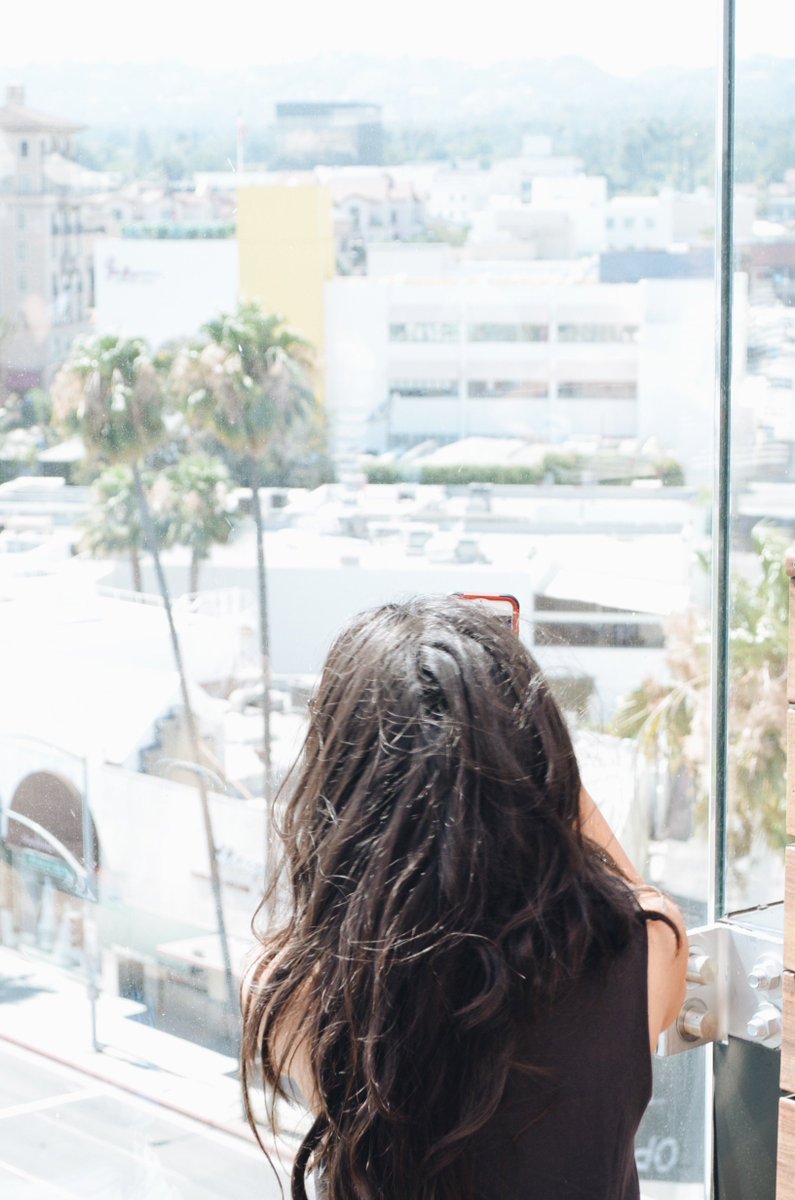 AboveSixtyBH's tweet photo. The view awaits you. #AboveSIXTYBH #SIXTYhotel #SIXTYbevhills https://t.co/Xvpzx4MtWg