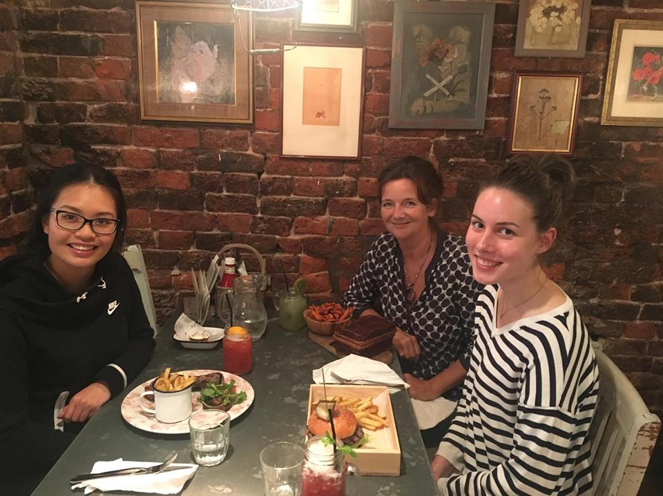 Linhmdiep's tweet photo. Tea @ Knutsford today! Thanks @louiseaharding for taking us out. It was a very delicious meal! 💕☺️ https://t.co/2ZS38PVtCR