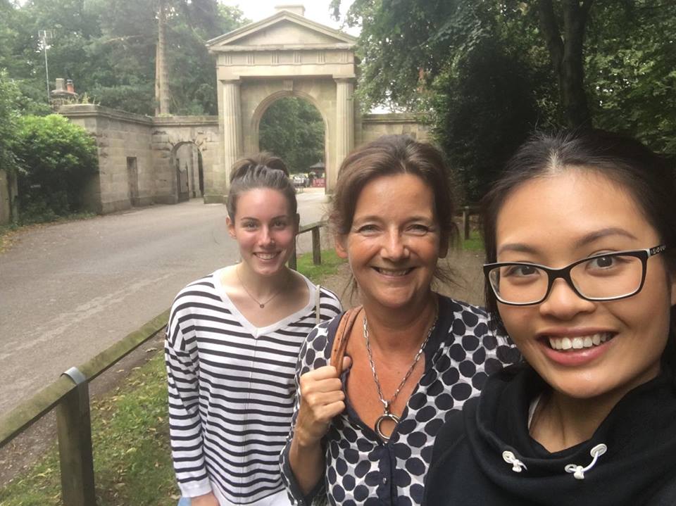 Linhmdiep's tweet photo. Tea @ Knutsford today! Thanks @louiseaharding for taking us out. It was a very delicious meal! 💕☺️ https://t.co/2ZS38PVtCR