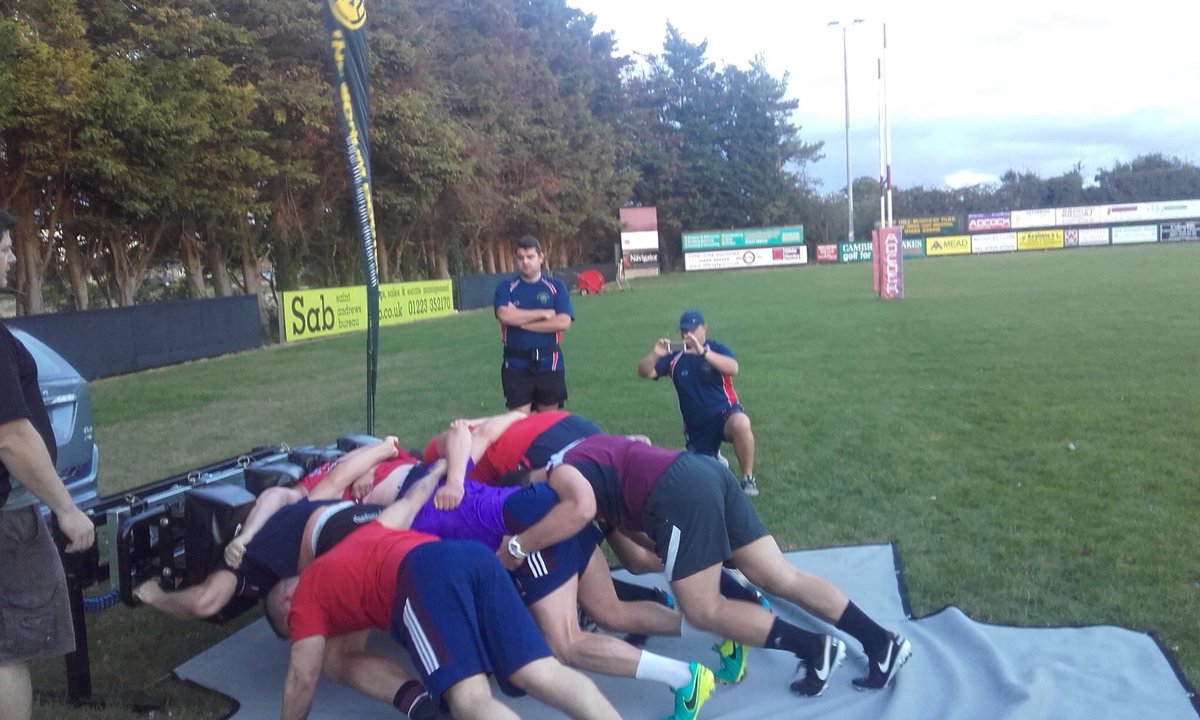 Noscrum_nowin's tweet photo. Had a very enjoyable chat with Peter Bracken aka @thescrumdoctor He trains forwards, we dress them 👍🏻😀 https://t.co/FZ2oU2AQLK