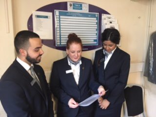 <a href="/SRJXN/">Simon Jackson</a> midlands team members taking 5 this week to ensure our guests leave happy 👍