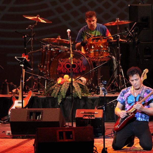 SOLConcert's tweet photo. Listen Now: "Star Spangled Banner" 
🎸 https://t.co/ZnSk8VDa6b
Performed By: Joey - Original Artist: Jimi Hendrix
#summeroflove #50yearslater https://t.co/zX7RvaLv3j