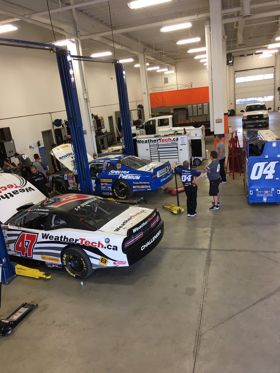 DumoulinLP's tweet photo. Getting ready At Tiger-Automotive here in Saskatoon!Big Double header tomorrow.
#Weathertech #Groupebellemare #47
#Spectrapremium #BernierC https://t.co/pnBHpvWQa5