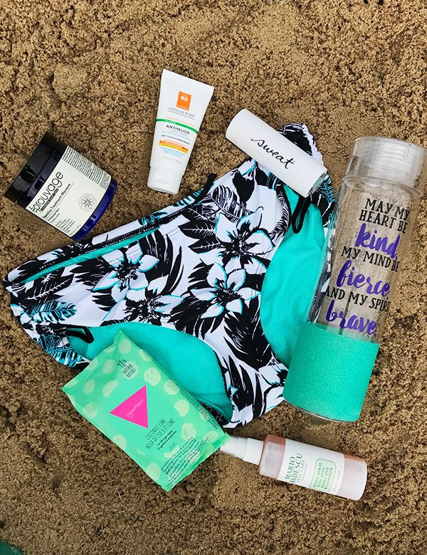 So much fun #travel this week: beach, big city, yoga...see what I'm packing here: ooh.li/7b1f5ff #funinthesun #ad #sweetspotlabs