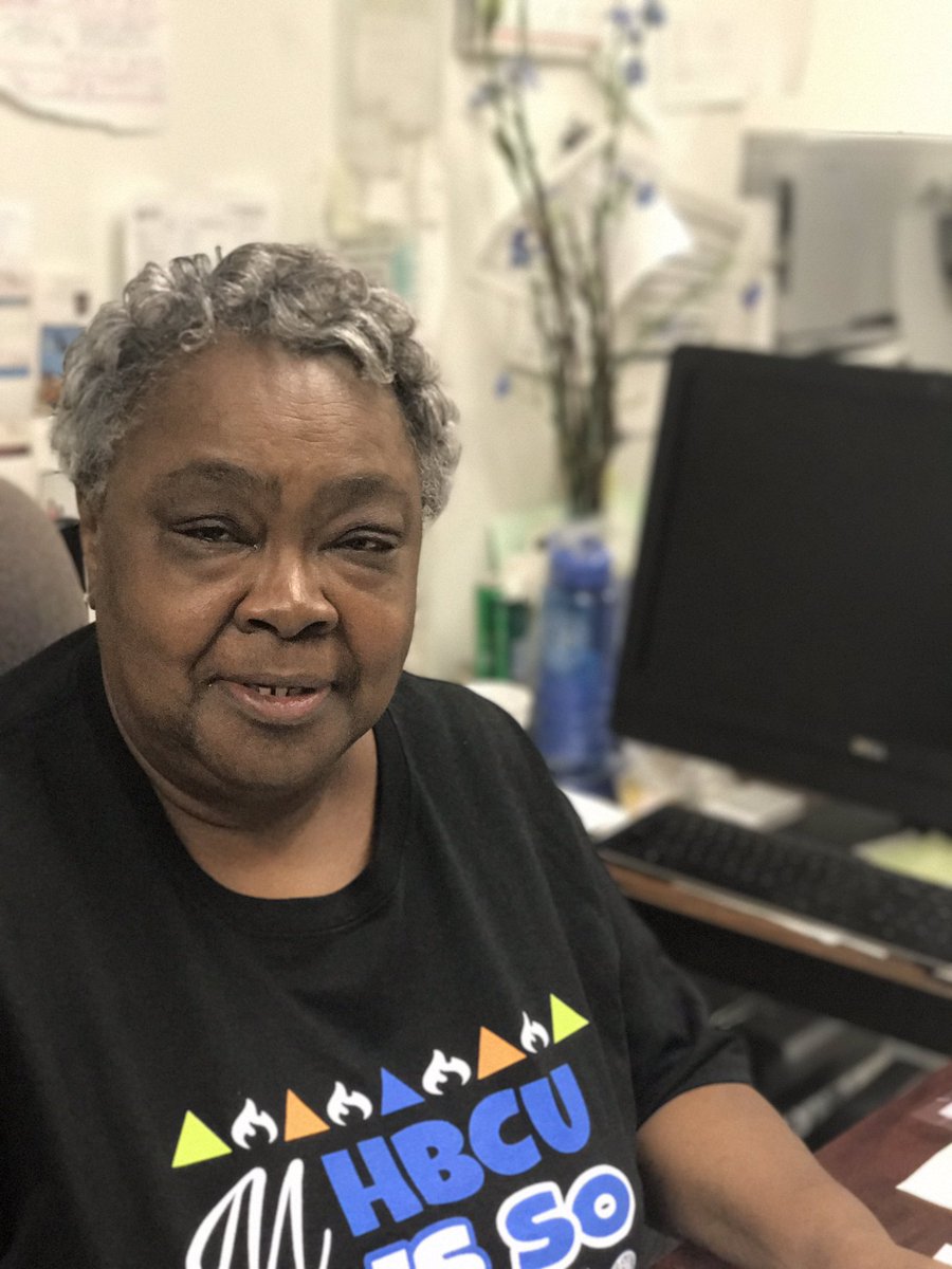 Uluvchelle1's tweet photo. Dillard University Auxiliary Services Campus Post Office Team #MsJackie #MsEdwina, #MrNero #MrFrazier #MsP - Kearny Hall #WhosWhofDU https://t.co/3RgcTKERvE